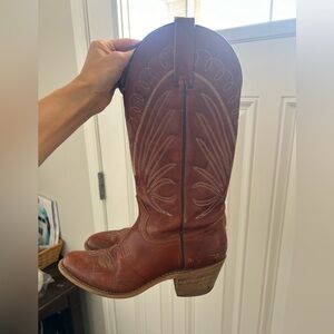 Women’s Size 7 Cowboy Boots